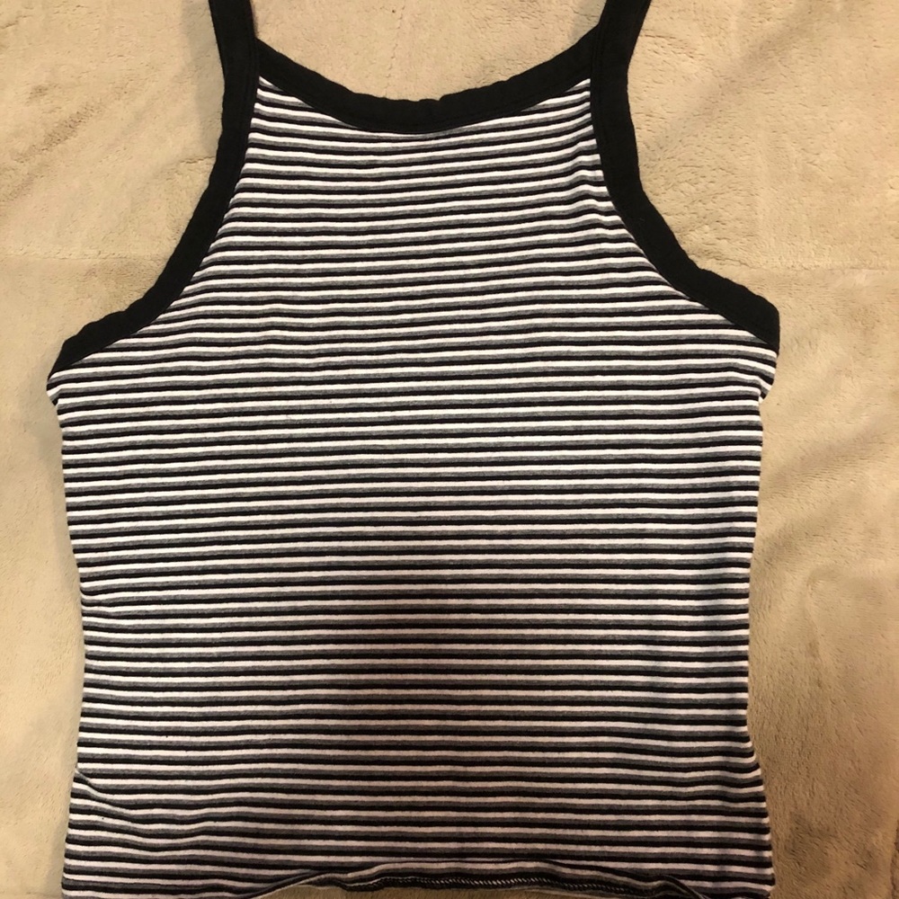 Garage crop top